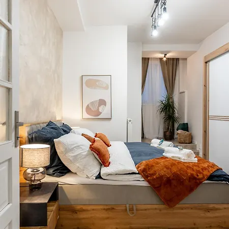 Garbo 3 Bedroom Centrum Very New Apartment Kosice