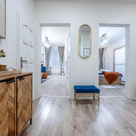 شقة Garbo 3 Bedroom Centrum Very New